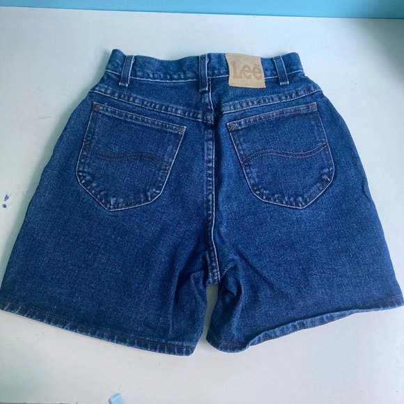 High Waisted Lee Mom Shorts - Picture 2 of 9